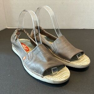 Softinos by FLY London Leather Slip-On Sandsls Sz 38 (US 7-7.5)